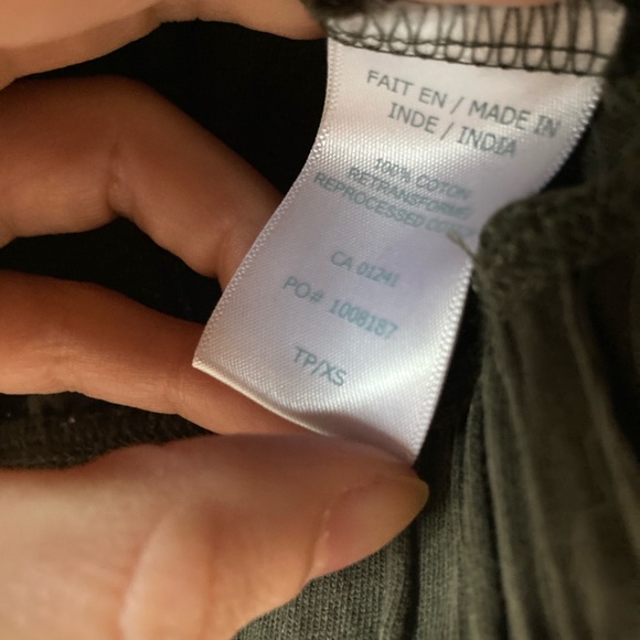 Long-sleeve crop top from twik by Simons - Picture 2 of 4